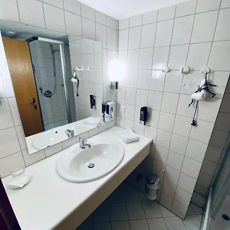 E&d Garibaldi Hotel 3*