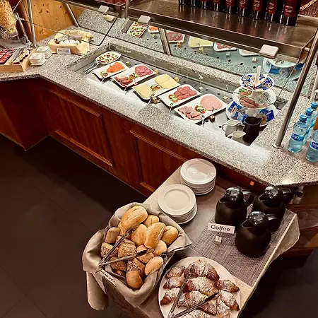 E&d Garibaldi Hotel